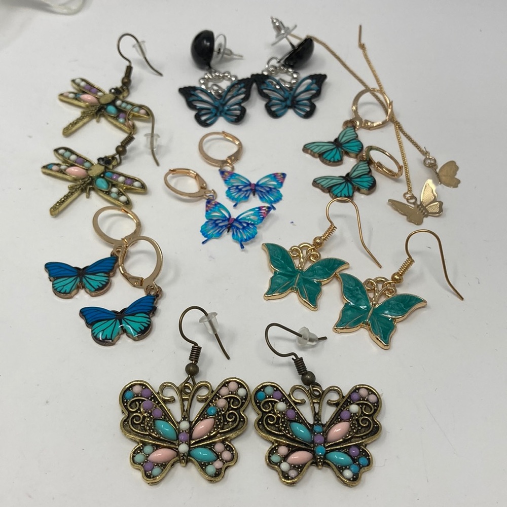 Wow 8 Pairs Of Butterfly & Dragonfly Earrings